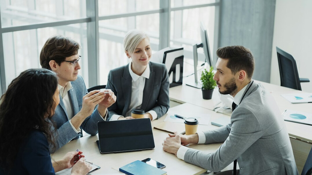 business manager leading team